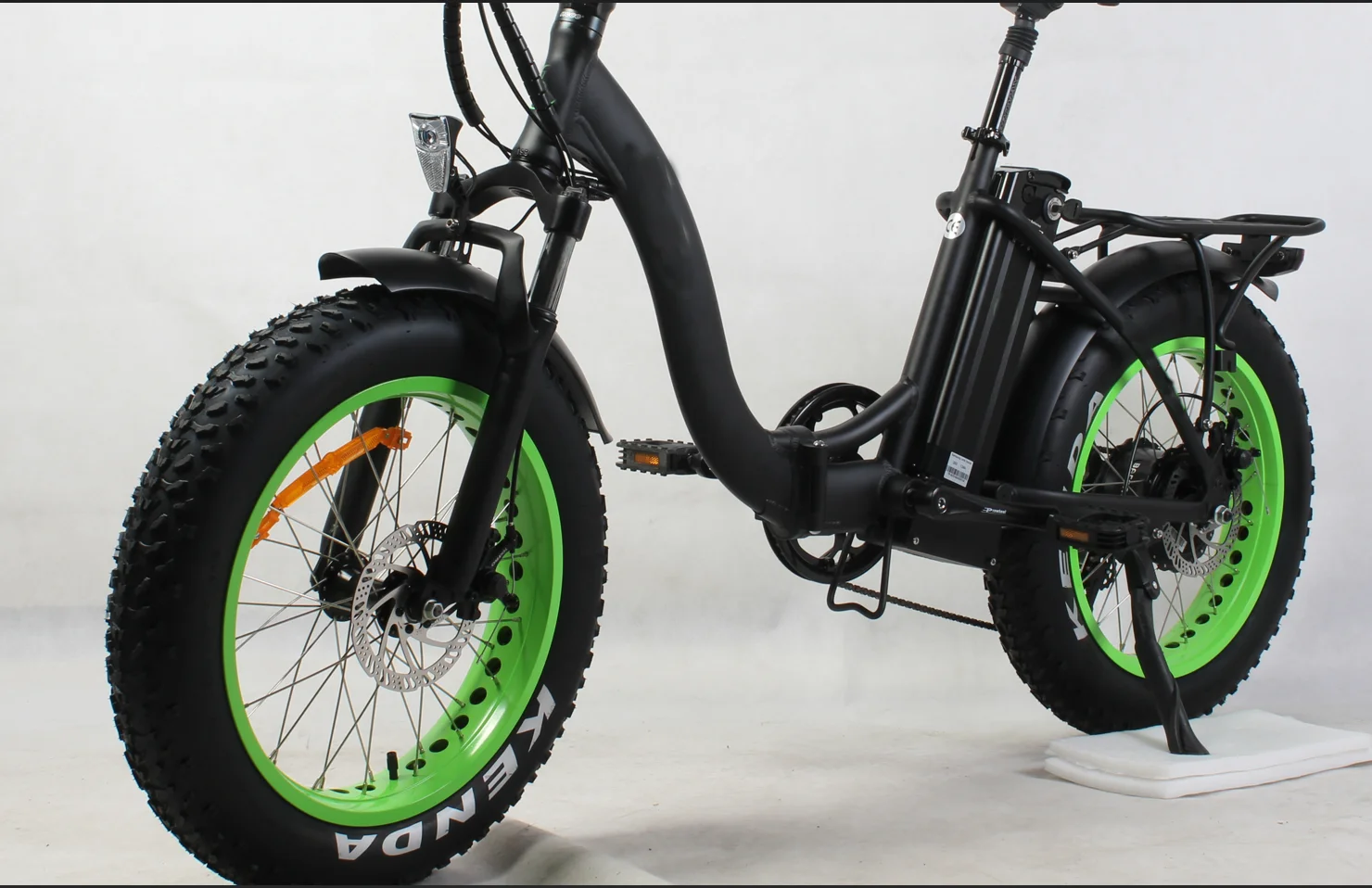 Zestawy kół przednich z silnik – Mid Drive Conversion Kit 1000W recenzja i cena